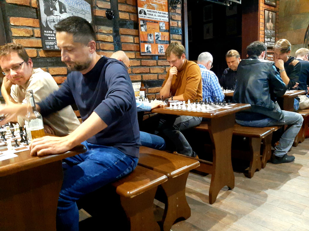 Grand Prix Hard Rock Pubu Pamela w Szachach Błyskawicznych. Pierwsza runda jesiennych rozgrywek
