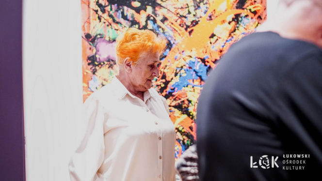 Wystawa w ŁOK "Okna na światy" Dariusza Skiermunta