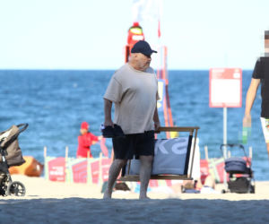 Marian Lichtman na plaży