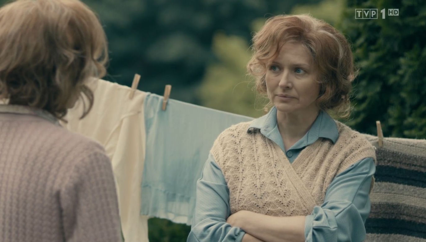 Stulecie Winnych 4 odc. 48. Ania (Urszula Grabowska), Mania (Magdalena Walach)