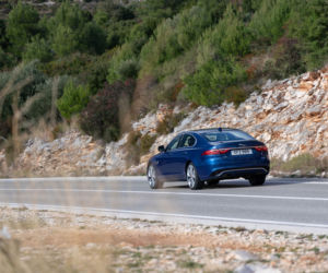 Nowy Jaguar XF (2021)