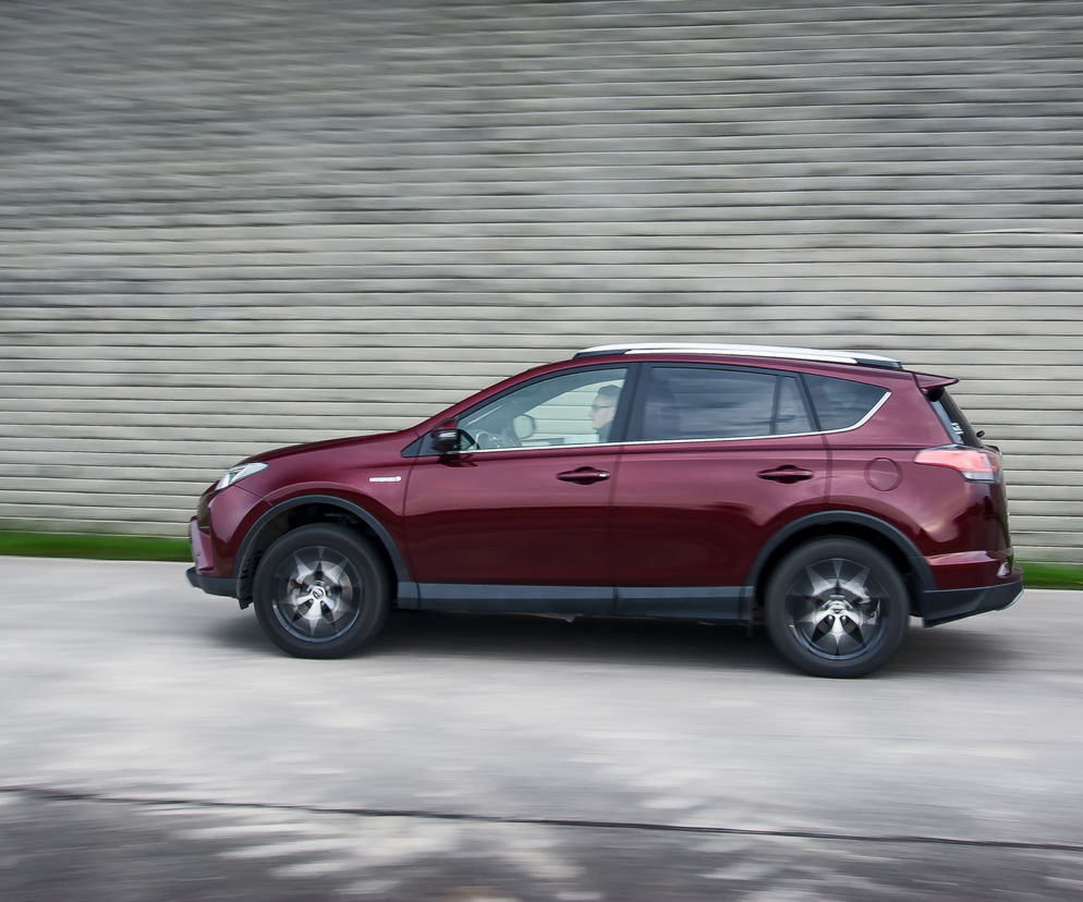 Toyota RAV4 Hybrid E-Four Prestige