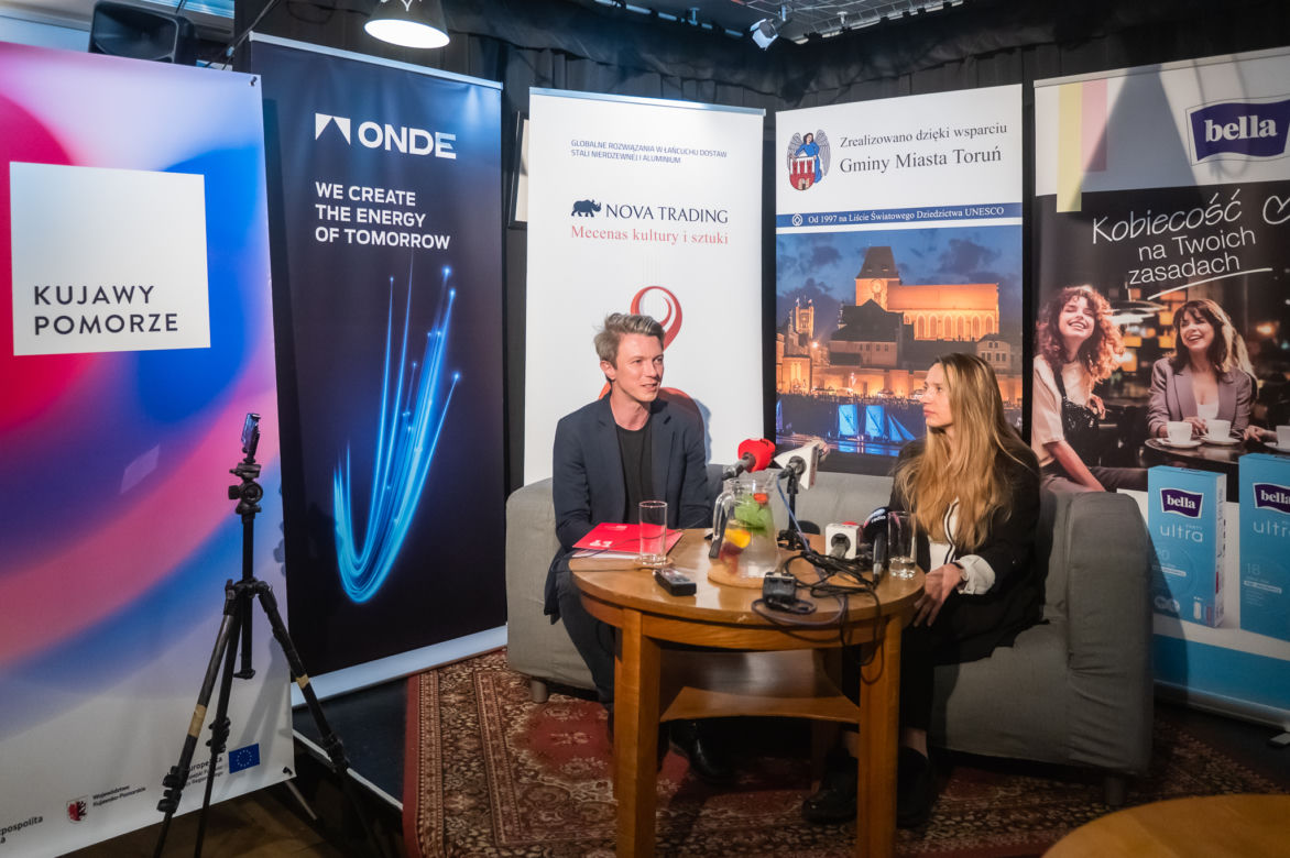 Tofifest 2022: Rzecznik Artur Zaborski i dyrektorka festiwalu Kafka Jaworska opowiadają o tegorocznej edycji