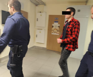 Mateusz P. stanął przed sądem. Odpowiada za nieudzielenie pomocy kobiecie z windy