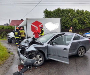 Nowy Sącz. Zderzenie dostawczaka z osobówką na ulicy Prusa