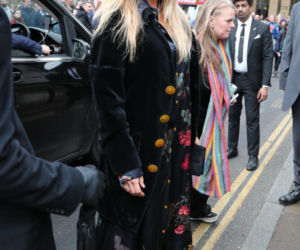 Zamieniła imprezy na jasełka! Kate Moss wzorową parafianką