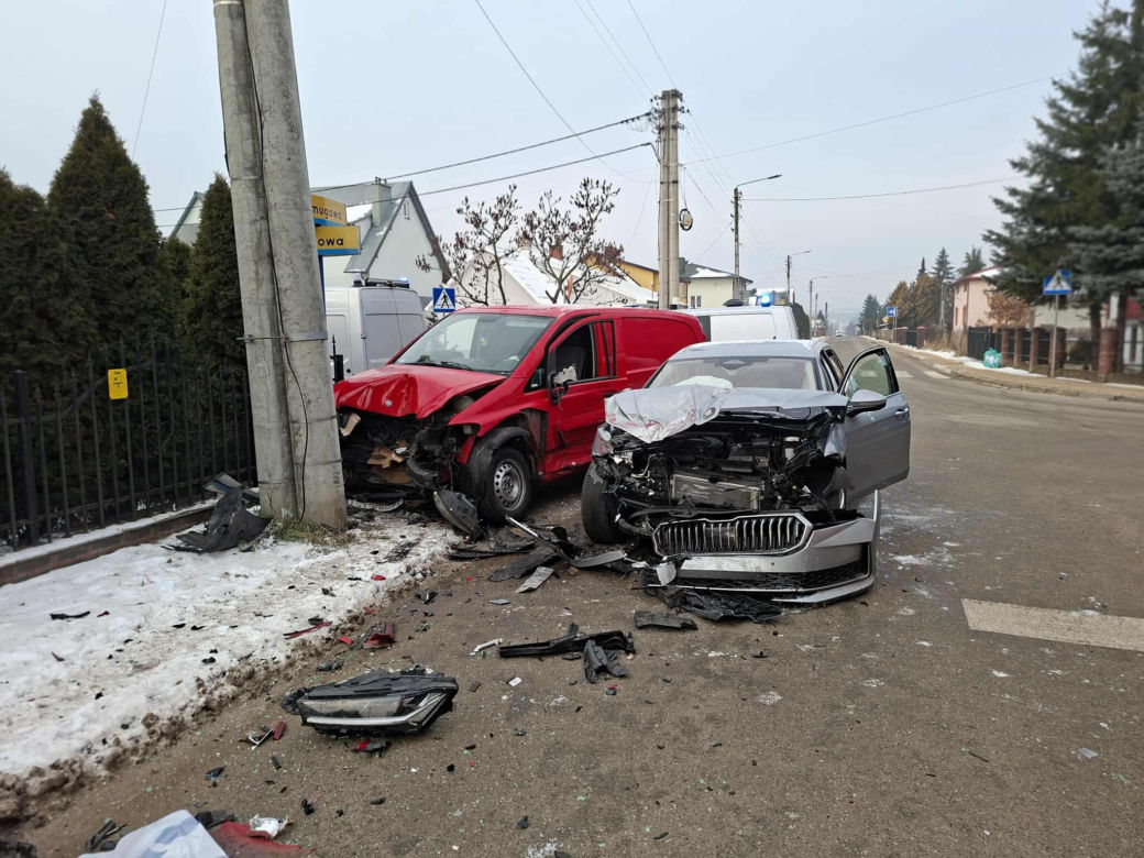 Wypadek u zbiegu ulic Miodowej i Smugowej