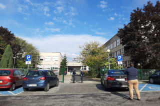 Zielona Góra: Atak w szkole. 17-latka zaatakowała i raniła nożem trzy osoby [AUDIO]