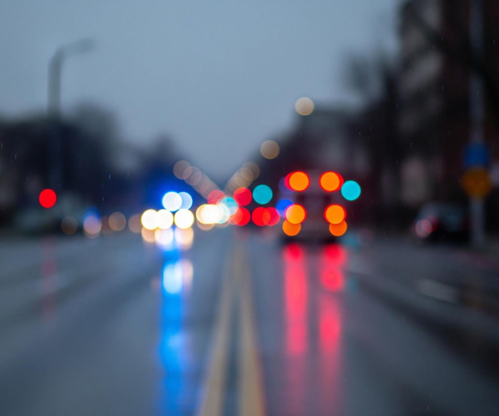 Wypadek w Rzeszowie. Suzuki wjechało w budynek i potrąciło kobiety. Czy winny był tylko przypadek?