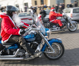 MotoMikołaje 2015 Lublin: Motocykliści z prezentami dla dzieci