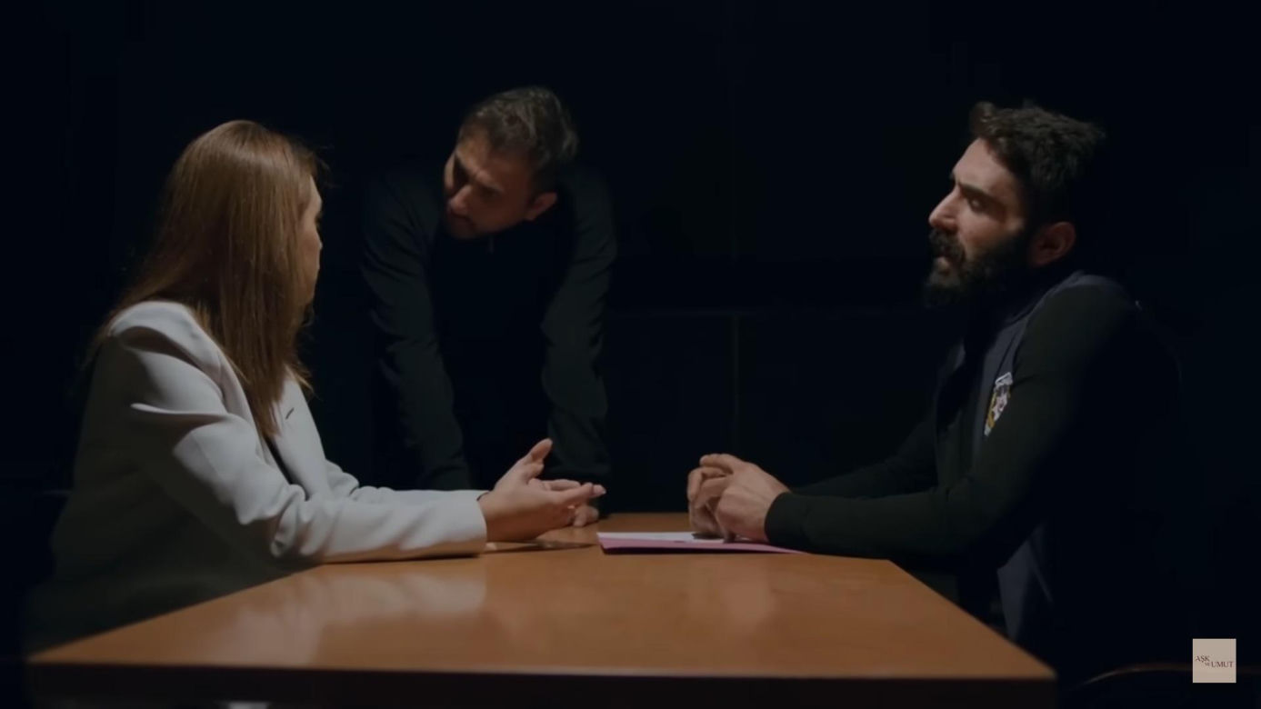 Oficerowie będą dla Elif bezwzględni
