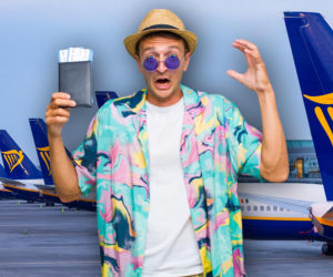 Nagła decyzja Ryanair. Przewoźnik kasuje popularne połączenia z Polski. Turyści będą wściekli