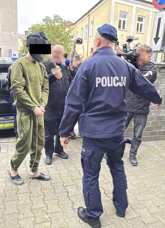 19-latek dokonał ataku w szkole w Ostrołęce. Usłyszał zarzuty