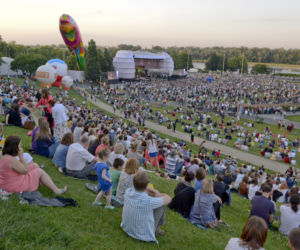 Chopin dla ambitnych, czy festyny w dzielnicach