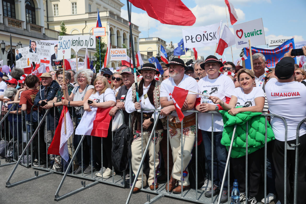 Dwa marsze w Warszawie. Wyborcy zgromadzili się w stolicy