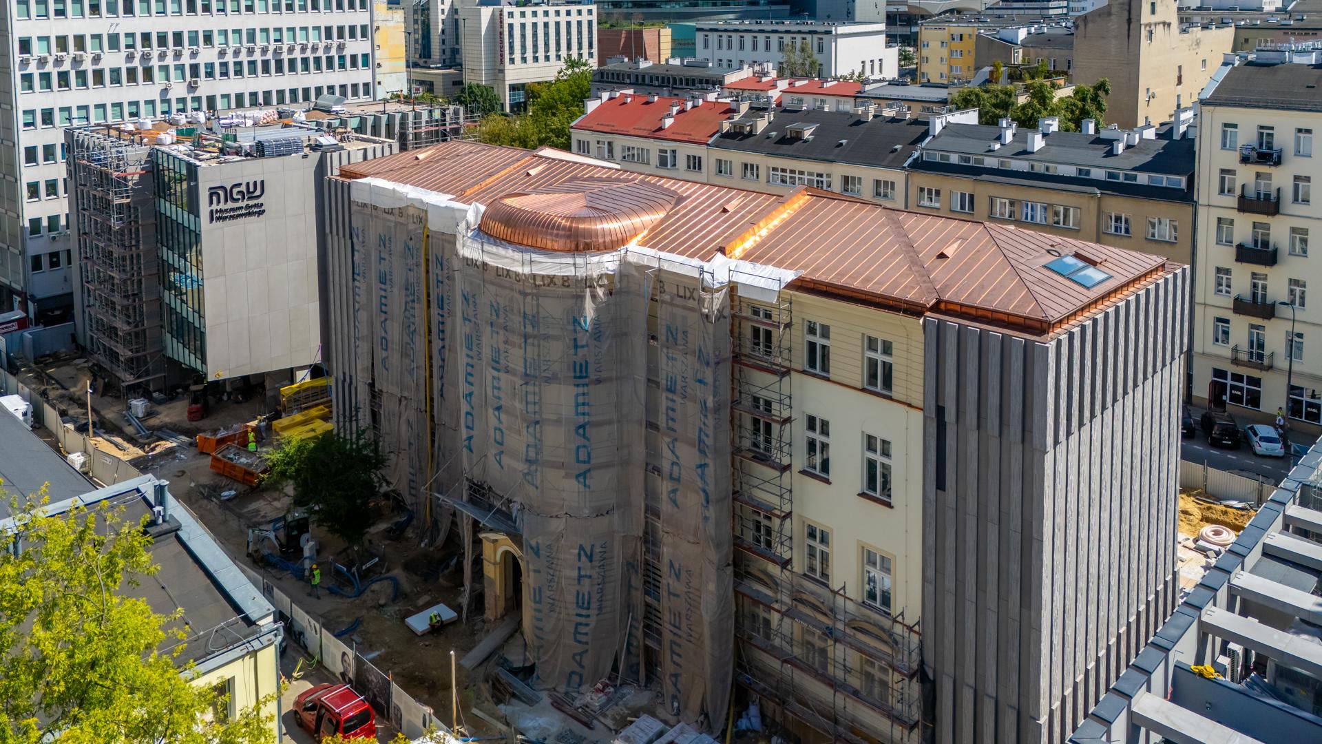 Dachy Muzeum Getta Warszawskiego już gotowe
