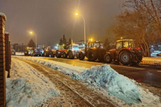 Protest rolników na spotkaniu z ministrem rolnictwa na Uniwersytecie w Siedlcach