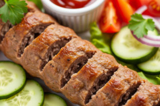 Najlepszy kebab Katowice. Które z 10 miejsc podbiło serca smakoszy?