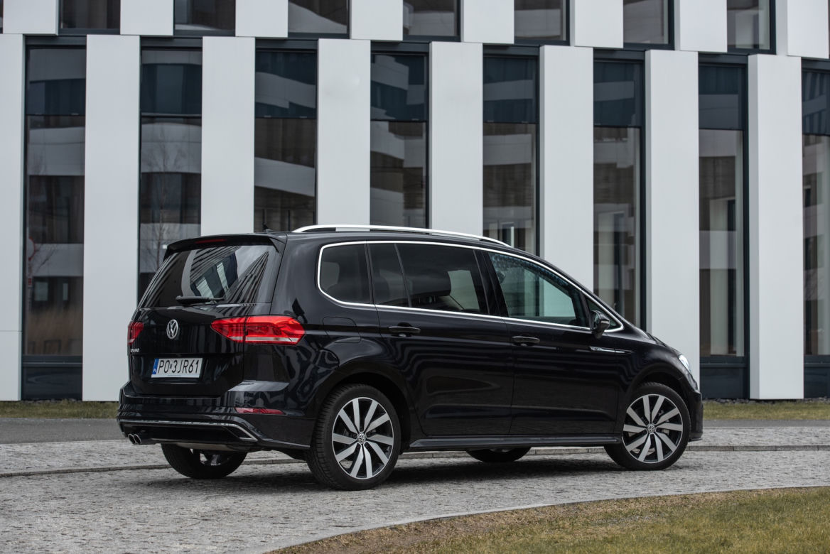 Volkswagen Touran Highline 2.0 TDI SCR 150 KM DSG