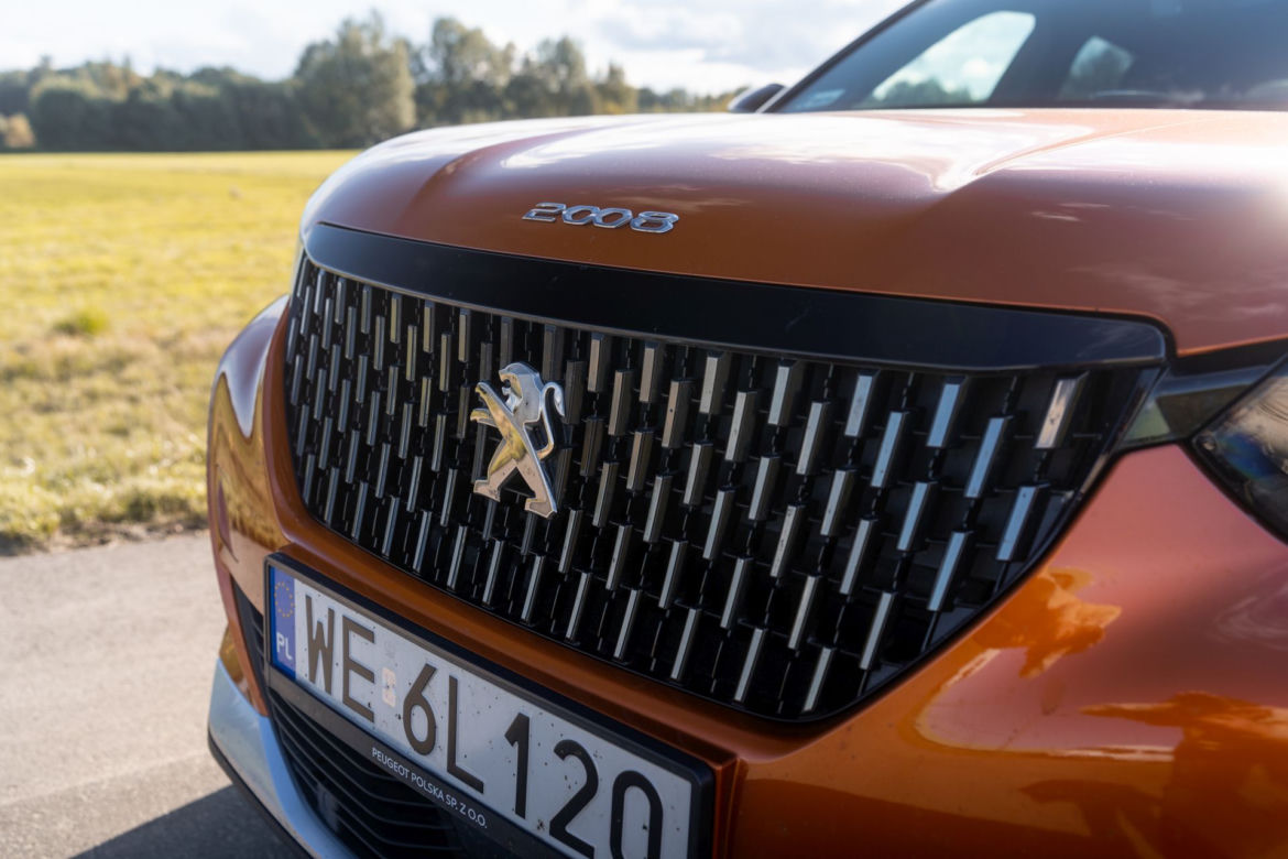 Peugeot 2008 1.2 PureTech 155 KM EAT8 GT Pack