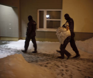 Skatowały siostrę, bo nie chciała pójść po wódkę