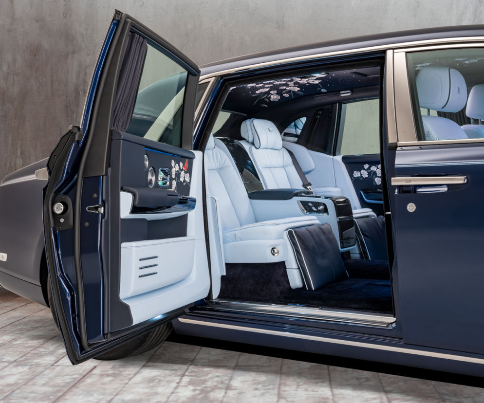 Różany Rolls-Royce Phantom