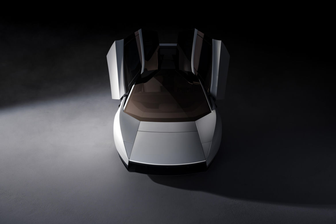 Latająca Tesla stała się rzeczywistością? Roadster wykonał niezwykły manewr