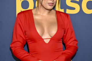 Dekolt do pępka i czerwień, która powaliła wszystkich! Patricia Kazadi królowała na ściance