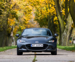 Mazda MX-5 RF 2.0 SKY-G 160 KM 6AT i-ELOOP SkyFREEDOM