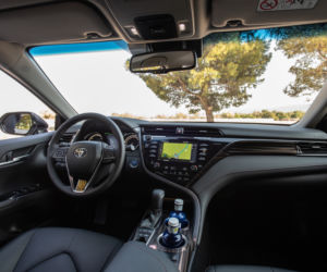 Toyota Camry 2.5 Hybrid Dynamic Force 218 KM e-CVT Executive
