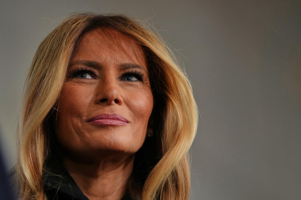 Melania została gwiazdą filmową. Ale jest jeden problem
