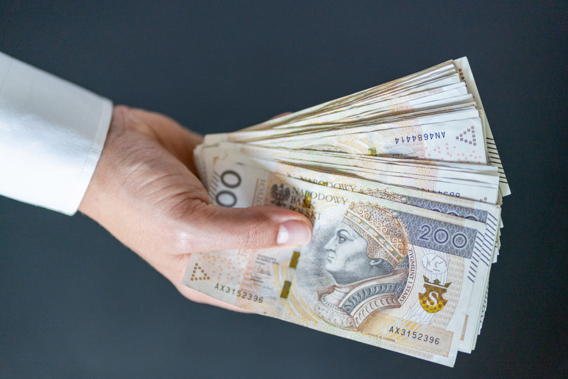 Pieniądze widziane we śnie. Co oznacza sen o pieniądzach?