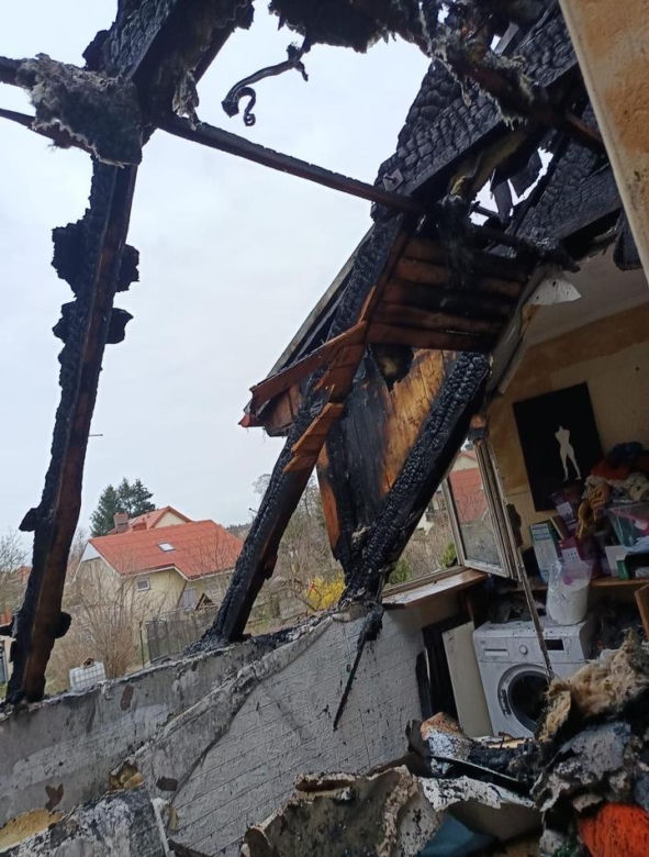 Uczniowie bydgoskiego Elektronika ruszyli na pomoc koledze. Rodzinny dom Adama spłonął