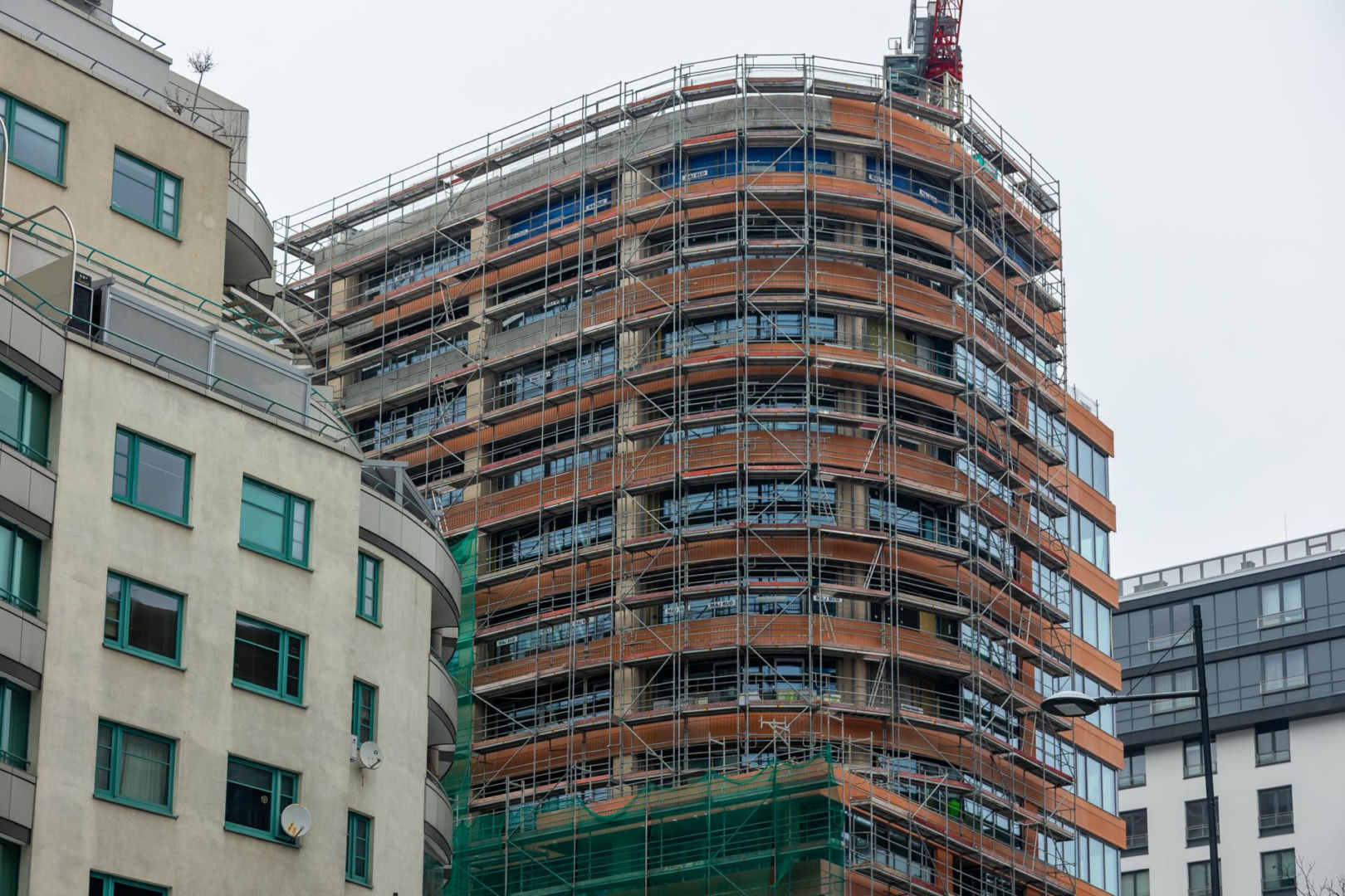 Apartamentowiec Flare przy Grzybowskiej 6A w Warszawie