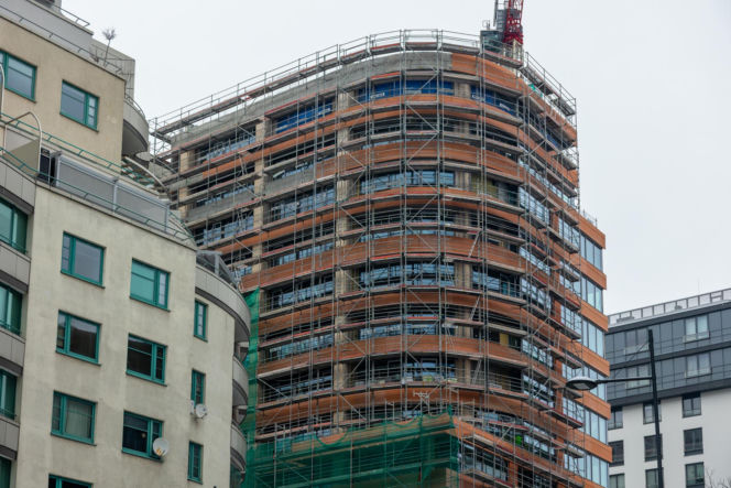 Apartamentowiec Flare przy Grzybowskiej 6A w Warszawie