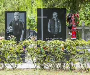 Groby Lucjana Brychczego i Jacka Magiery