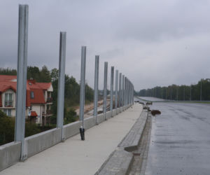 Deszcz zatrzymał obwodnicę Marek