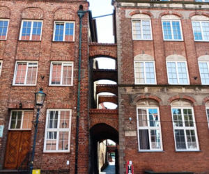 Najpiękniejsza uliczka w woj. warmińsko-mazurskim. Otwiera się tylko na kilka godzin