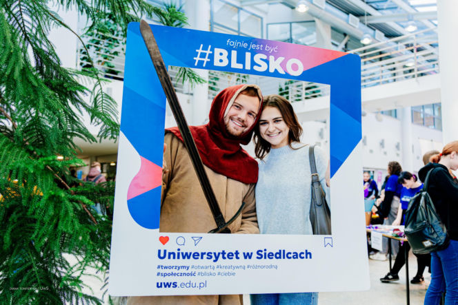 Tłumy młodych ludzi na kampusie. Dzień Otwarty 2025 na Uniwersytecie w Siedlcach za nami