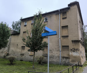 Stara kamienica na Dąbrowskiego w Lesznie