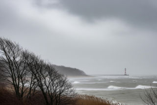 Kołobrzeg 19.11.2025. Nagła zmiana! Deszcz i chłód przejmą miasto. Co na to synoptycy?