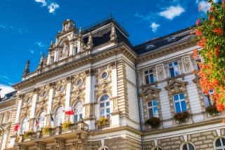 Sztuczna inteligencja wybrała najpiękniejszy ratusz w Śląskiem. Ten budynek to prawdziwy unikat