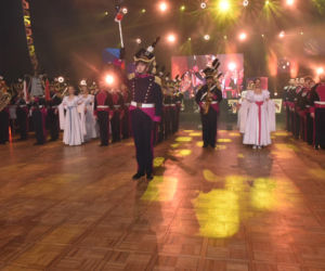 XIV Marszałkowski Bal Dobroczynny w CKK Jordanki. Zdjęcia ze środka. Efektowne kreacje VIP-ów