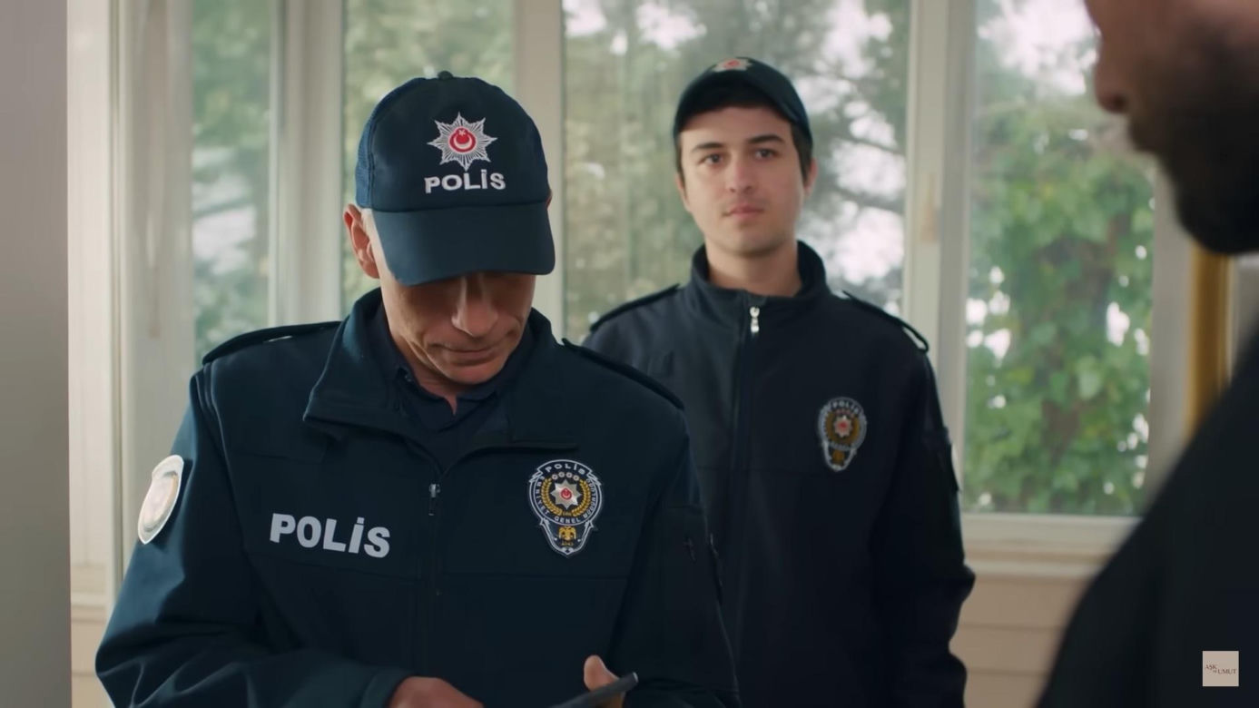 Policja w domu Kuzeya