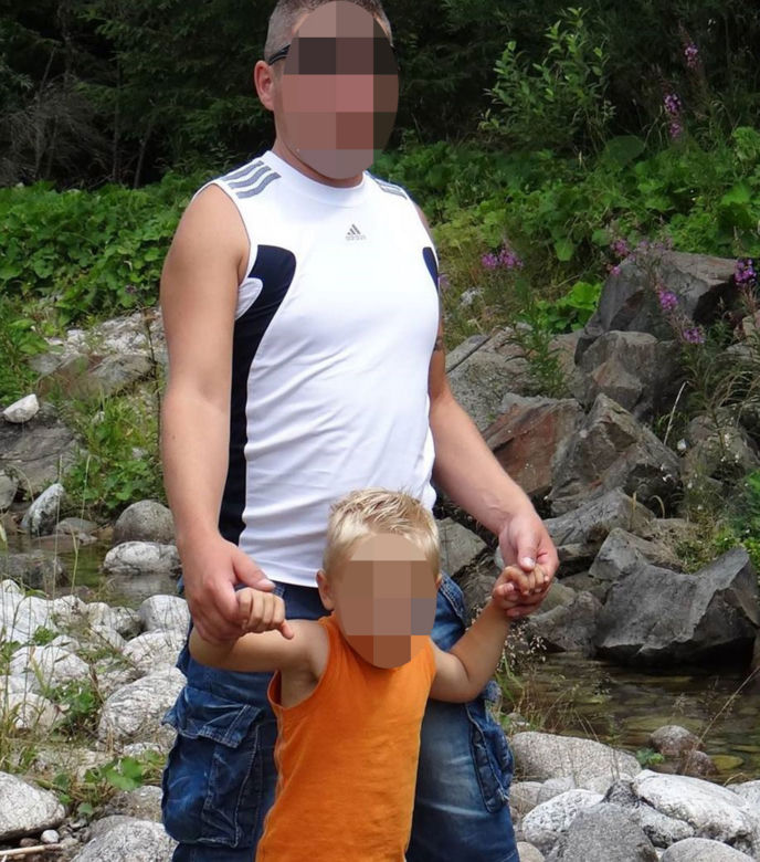 Krystian spoczął w grobie z ukochaną mamą