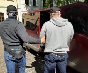 Ukradli Jaguara! Długo autem się nie nacieszyli 