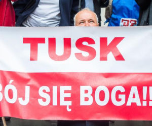 Demonstracja w zdjęciach. Zobacz naszą fotorelację!