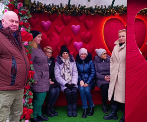 Romantyczny przystanek autobusowy w Moczyłach