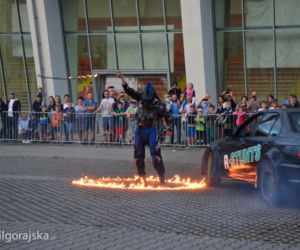 Widowiskowe Monster Truck w Grudziądzu! Zobacz kaskaderskie show na stadionie żużlowym