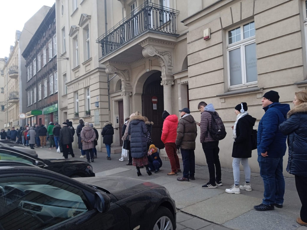 Kolejki za pączkami w Poznaniu